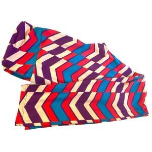 1454 LuLaRoe Leggings Size OS Blue Red Cream Purple Chevron Print New